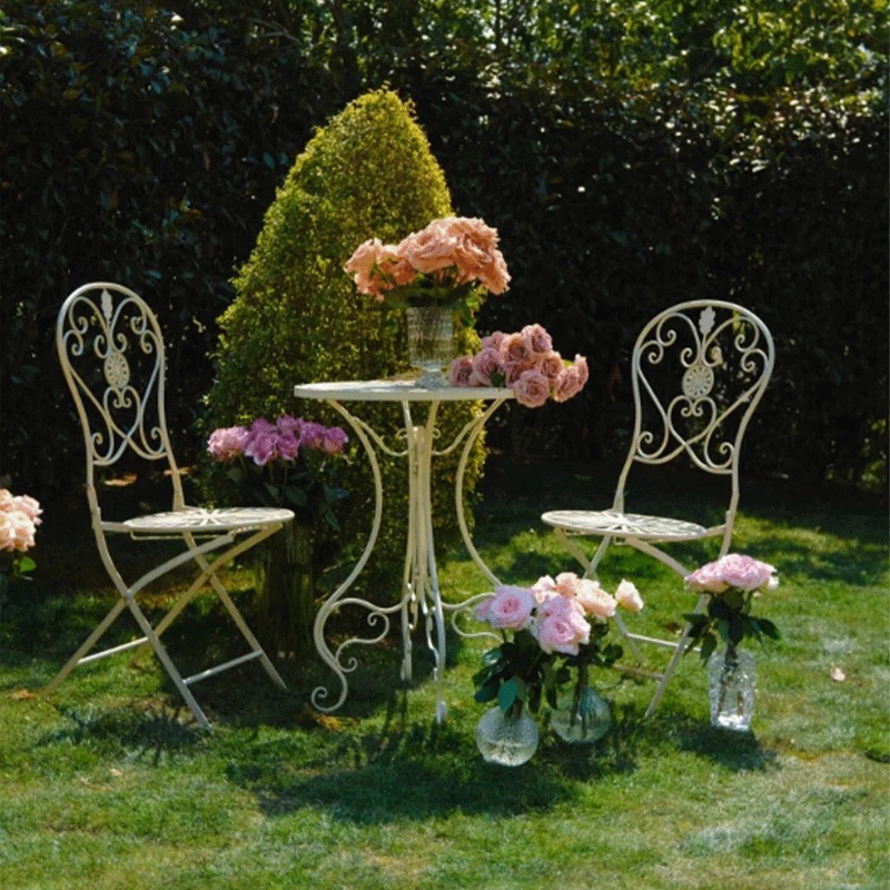 French Vintage Iron Table and  - огляд і ціна Outdoor Furniture Iron
